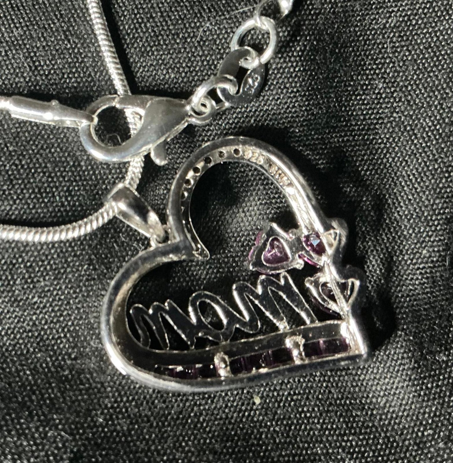 X Moma Mia Necklace