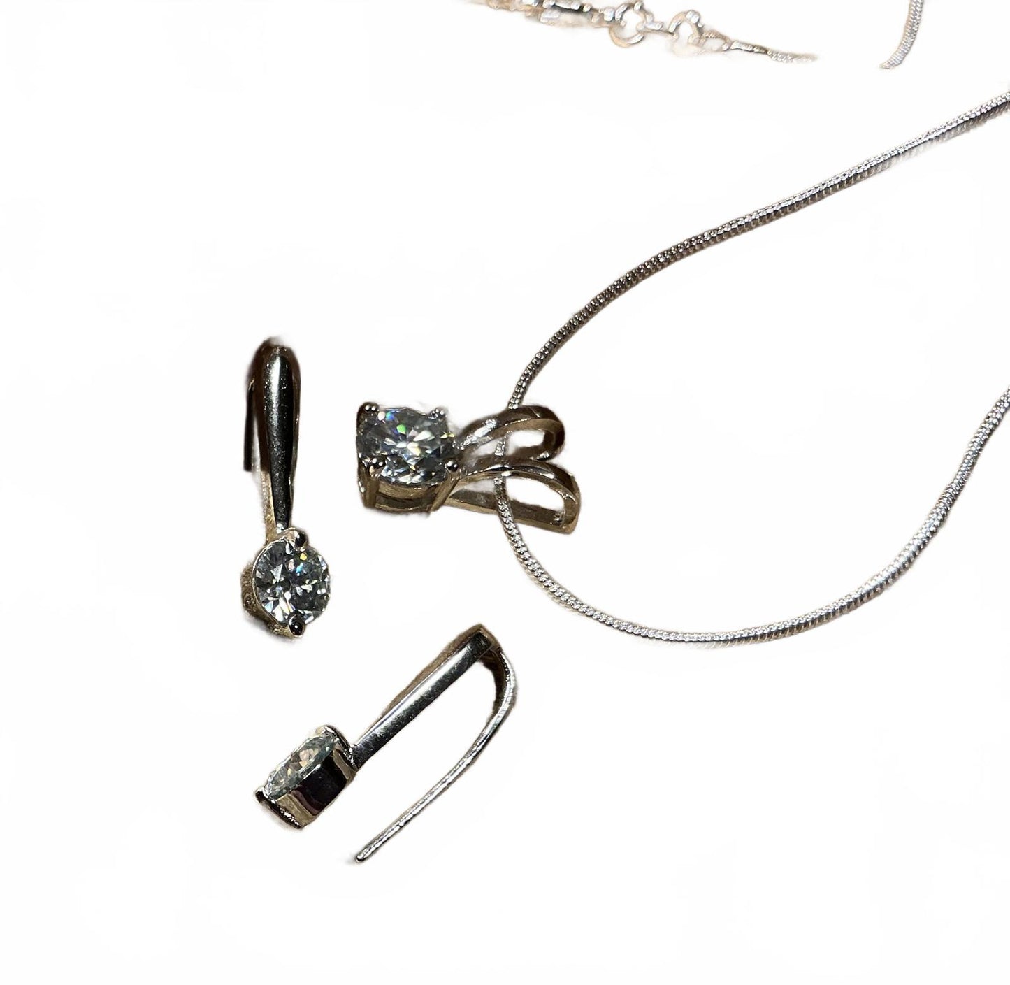 // Sheek Necklace and Earrings Set