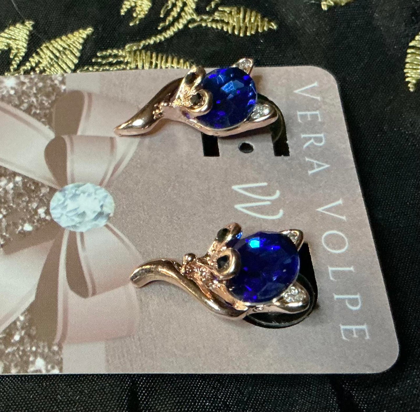 ! Fox Trot Stud Earrings filled