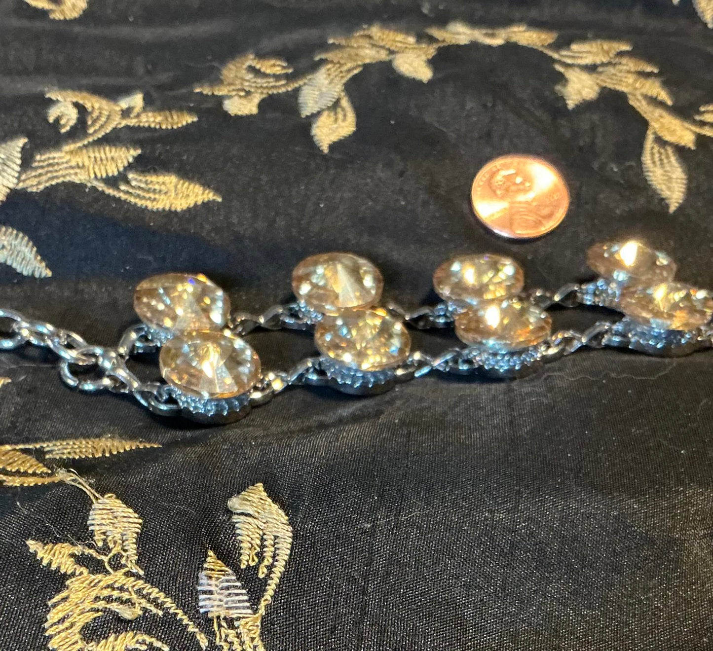 ! Vintage Crystal Bracelet steel