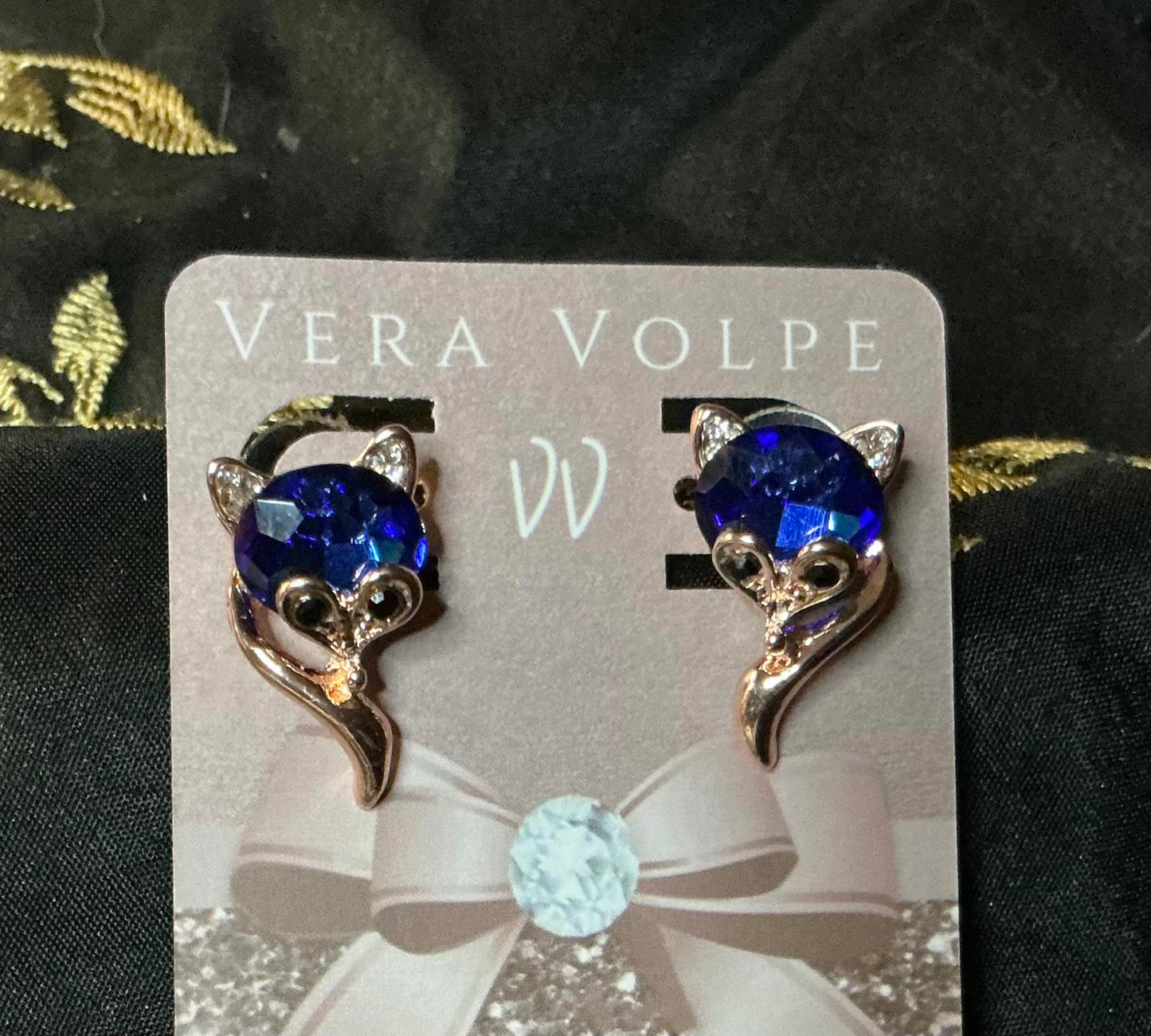 ! Fox Trot Stud Earrings filled