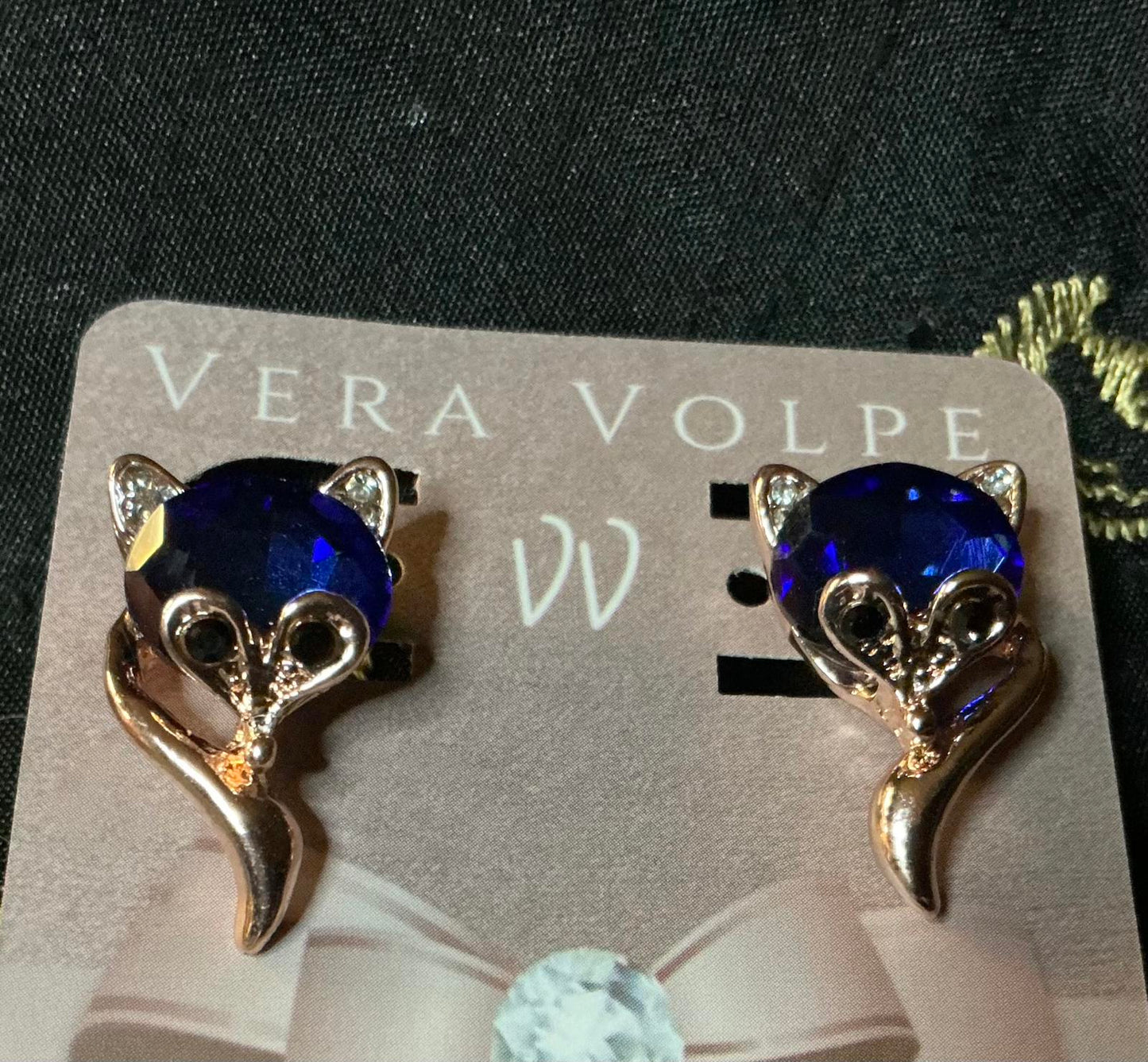! Fox Trot Stud Earrings filled