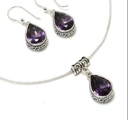 ? Etch Necklace & Earrings Set