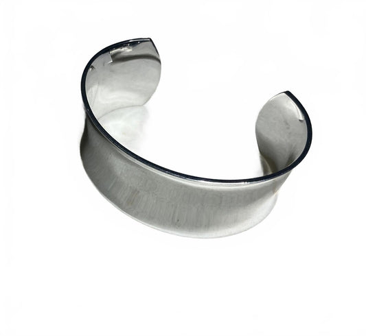 & Modern Cuff