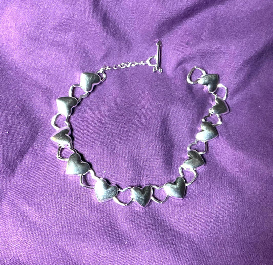 € Hollow Heart Bracelet filled